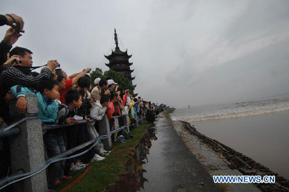china-tidal-bore2