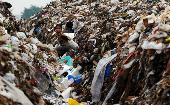 plastic-pollution plastic-pollution