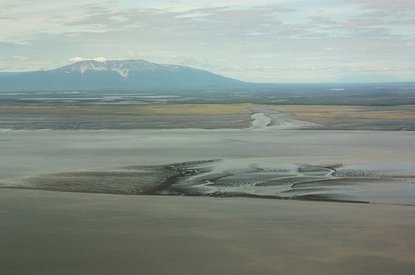 mount-sutsina-river-delta