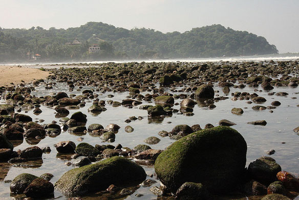 sayulita-beach-low-tide