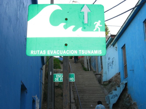tsunami-sign-chile