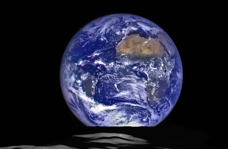 See How the View of Earth From Space Has Changed Over 21 Years