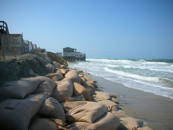 Beach Erosion at the Outer Banks of North Carolina (by Soil Science CC BY 2.0 via Flickr).