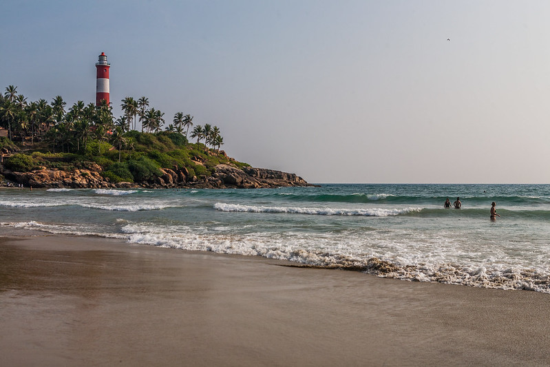 Varkala beach - India (by Henrik Jagels CC BY 2.0 via Flickr).