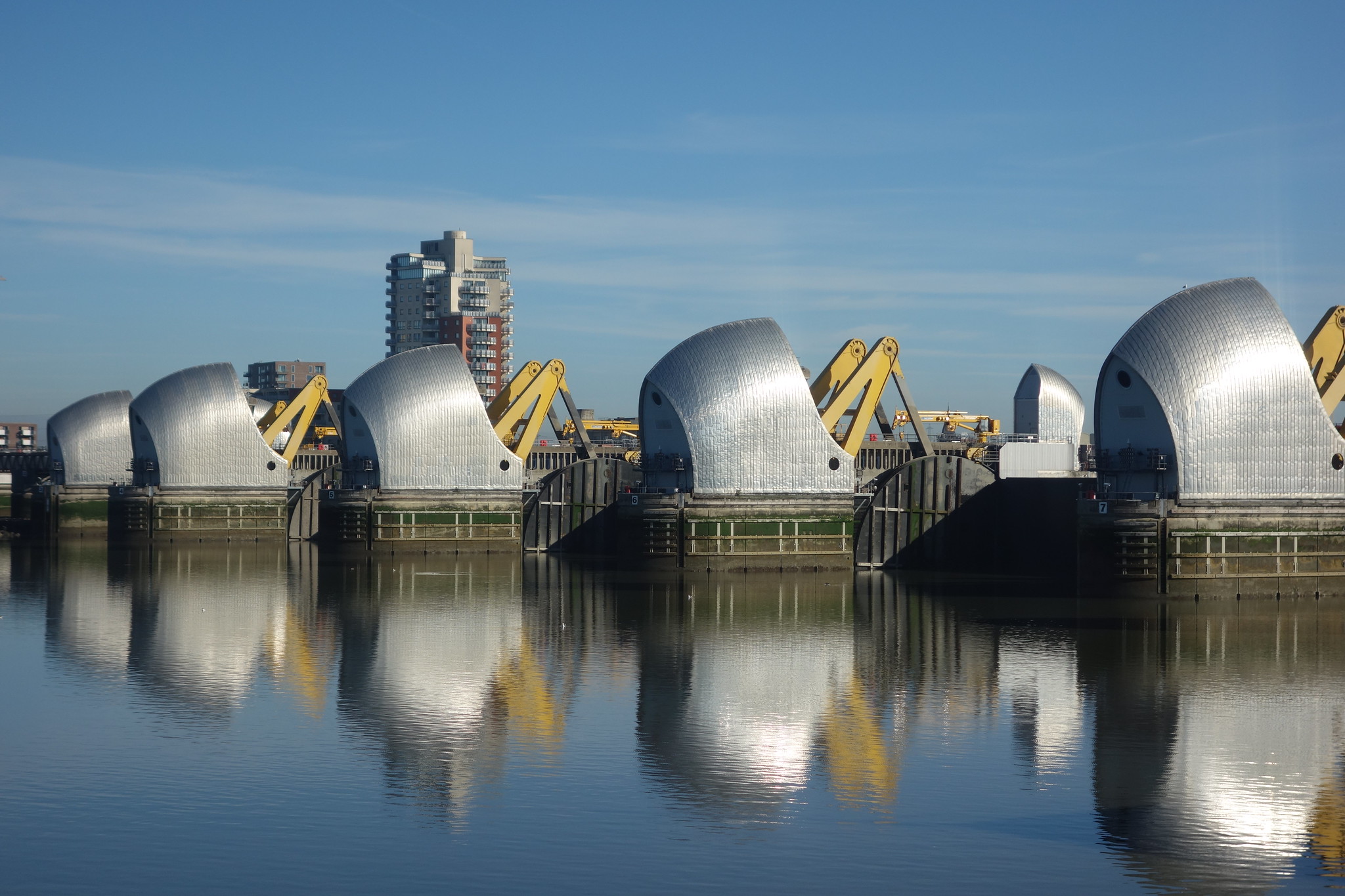 The Thames barrier closure 8.15am Sunday 6 October 2013(by Chris Wheal CC BY 2.0 via Flickr).
