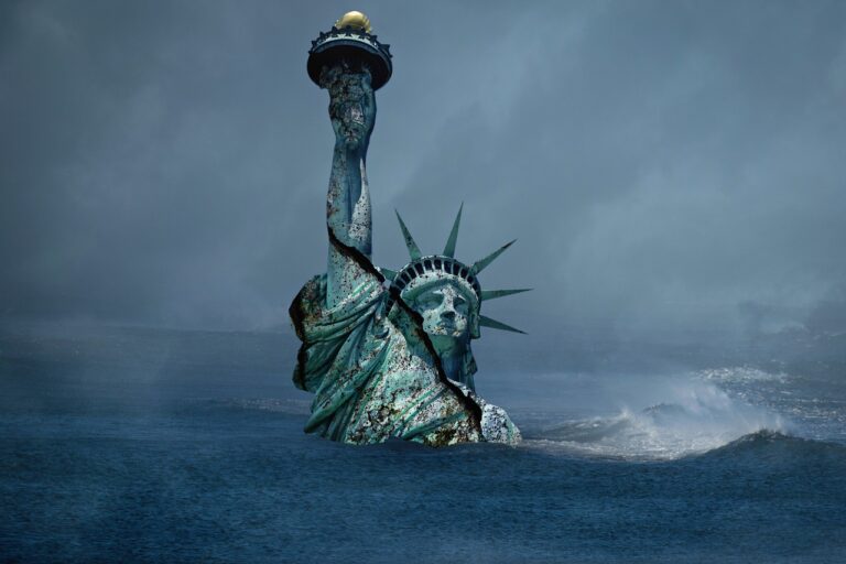 Digital illustration of a sinking statue of liberty, USA, free to use, via Pixabay