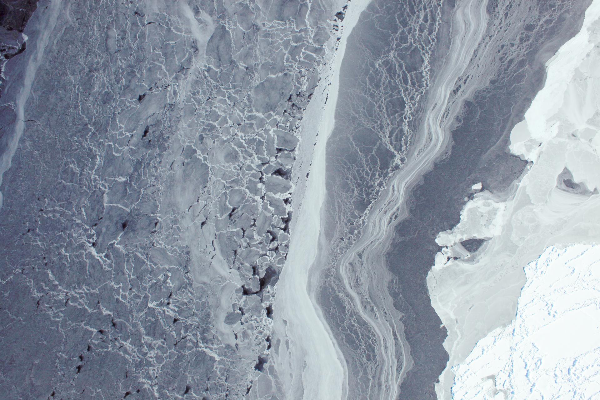 Aerial view of heavily compacted first-year sea ice along the edge of the the Amundsen Sea, captured by the NASA IceBridge Project Team, October 16, 2009 (credit: IceBridge DMS L0 Raw Imagery courtesy of the Digital Mapping System (DMS) team/NASA DAAC at the National Snow and Ice Data Center, public domain).
