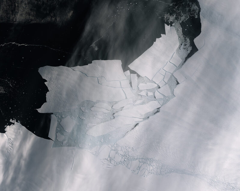 The Pine Island Glacier spawned an iceberg over 300 sq km that very quickly shattered into pieces, on February 11, 2020. The Pine Island Glacier, along with its neighbour Thwaites glacier, connect the centre of the West Antarctic Ice Sheet with the ocean, and together discharge significant quantities of ice into the ocean (image captured by the Copernicus Sentinel-2 mission, courtesy of the European Space Agency CC BY-SA 2.0 DEED via Flickr).