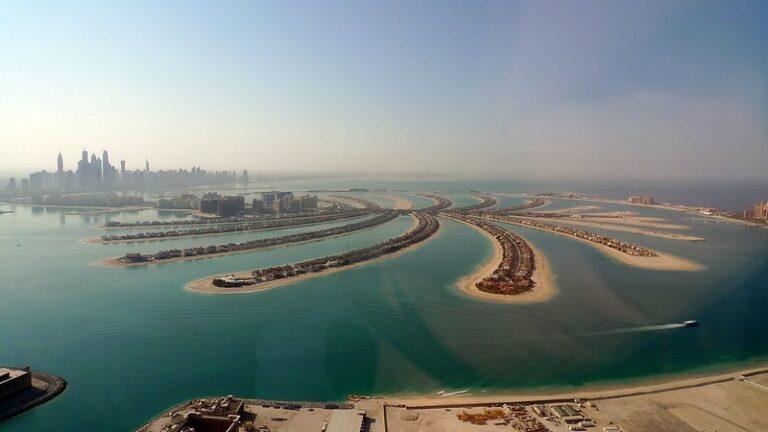 The Palm Jumeirah, December 31, 2011 (by Armin Rodler CC BY-NC 2.0 DEED via Flickr).
